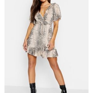 Wrap ruffled dress, snake print NEW